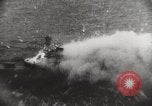Immagine di Dissipatore di giapponese di Prince of Wales e la Repulse Singapore, 1941, secondo 43 filmato di repertorio 65675023574