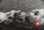Immagine di Dissipatore di giapponese di Prince of Wales e la Repulse Singapore, 1941, secondo 46 filmato di repertorio 65675023574