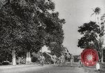 Immagine di Ufficiali britannici di rinuncia Singapore, 1942, secondo 3 filmato di repertorio 65675023575