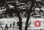 Immagine di Ufficiali britannici di rinuncia Singapore, 1942, secondo 14 filmato di repertorio 65675023575