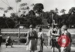 Immagine di Ufficiali britannici di rinuncia Singapore, 1942, secondo 23 filmato di repertorio 65675023575
