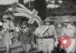 Immagine di Ufficiali britannici di rinuncia Singapore, 1942, secondo 34 filmato di repertorio 65675023575