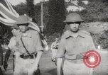 Immagine di Ufficiali britannici di rinuncia Singapore, 1942, secondo 36 filmato di repertorio 65675023575
