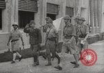 Immagine di Ufficiali britannici di rinuncia Singapore, 1942, secondo 43 filmato di repertorio 65675023575