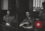 Immagine di Ufficiali britannici di rinuncia Singapore, 1942, secondo 55 filmato di repertorio 65675023575