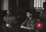 Immagine di Ufficiali britannici di rinuncia Singapore, 1942, secondo 57 filmato di repertorio 65675023575