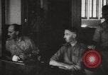 Immagine di Ufficiali britannici di rinuncia Singapore, 1942, secondo 59 filmato di repertorio 65675023575