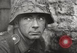 Immagine di Truppe tedesche di guardia in combattimento con le forze britanniche Europa, 1944, secondo 4 filmato di repertorio 65675023576