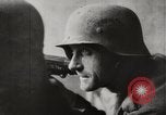 Immagine di Truppe tedesche di guardia in combattimento con le forze britanniche Europa, 1944, secondo 11 filmato di repertorio 65675023576