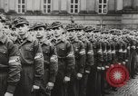 Immagine di Baldur Von Schirach alla gioventù hitleriana rally Berlino Germania, 1941, secondo 13 filmato di repertorio 65675023577