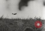 Image artilleurs antiaériens allemands bataille des attaques par des bombardiers soviétiques Crimée, 1941, de la seconde 25 séquences d'archives historiques vidéo 65675023585