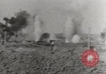 Image artilleurs antiaériens allemands bataille des attaques par des bombardiers soviétiques Crimée, 1941, de la seconde 37 séquences d'archives historiques vidéo 65675023585