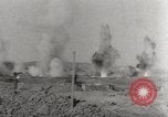 Image artilleurs antiaériens allemands bataille des attaques par des bombardiers soviétiques Crimée, 1941, de la seconde 38 séquences d'archives historiques vidéo 65675023585