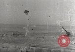Image artilleurs antiaériens allemands bataille des attaques par des bombardiers soviétiques Crimée, 1941, de la seconde 57 séquences d'archives historiques vidéo 65675023585