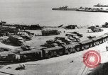 Immagine di Treni e camion a tedesco porto militare Kerch Crimea, 1941, secondo 13 filmato di repertorio 65675023586