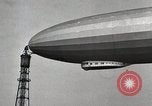 Standbild USA Marineluftschiff Los Angeles Dearborn Michigan USA, 1924, aus Sekunde 43 historischem Filmmaterial Videoclip 65675023589