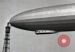 Standbild USA Marineluftschiff Los Angeles Dearborn Michigan USA, 1924, aus Sekunde 44 historischem Filmmaterial Videoclip 65675023589