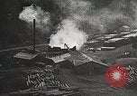 Standbild Holz Mühle Arbeitnehmer United States USA, 1926, aus Sekunde 9 historischem Filmmaterial Videoclip 65675023600