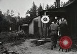 Standbild Holz Mühle Arbeitnehmer United States USA, 1926, aus Sekunde 34 historischem Filmmaterial Videoclip 65675023600
