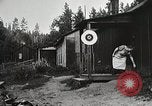 Standbild Holz Mühle Arbeitnehmer United States USA, 1926, aus Sekunde 40 historischem Filmmaterial Videoclip 65675023600
