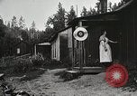 Standbild Holz Mühle Arbeitnehmer United States USA, 1926, aus Sekunde 41 historischem Filmmaterial Videoclip 65675023600