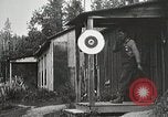 Standbild Holz Mühle Arbeitnehmer United States USA, 1926, aus Sekunde 53 historischem Filmmaterial Videoclip 65675023600