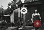 Standbild Holz Mühle Arbeitnehmer United States USA, 1926, aus Sekunde 56 historischem Filmmaterial Videoclip 65675023600