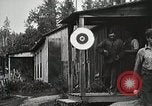 Standbild Holz Mühle Arbeitnehmer United States USA, 1926, aus Sekunde 61 historischem Filmmaterial Videoclip 65675023600