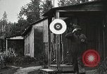 Standbild Holz Mühle Arbeitnehmer United States USA, 1926, aus Sekunde 62 historischem Filmmaterial Videoclip 65675023600