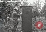 Standbild Holz Mühle Arbeitnehmer United States USA, 1926, aus Sekunde 6 historischem Filmmaterial Videoclip 65675023601