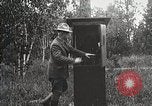Standbild Holz Mühle Arbeitnehmer United States USA, 1926, aus Sekunde 8 historischem Filmmaterial Videoclip 65675023601