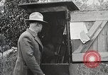 Standbild Holz Mühle Arbeitnehmer United States USA, 1926, aus Sekunde 10 historischem Filmmaterial Videoclip 65675023601