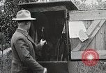Standbild Holz Mühle Arbeitnehmer United States USA, 1926, aus Sekunde 11 historischem Filmmaterial Videoclip 65675023601