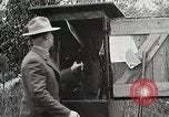 Standbild Holz Mühle Arbeitnehmer United States USA, 1926, aus Sekunde 17 historischem Filmmaterial Videoclip 65675023601