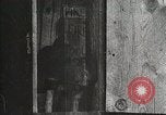 Standbild Holz Mühle Arbeitnehmer United States USA, 1926, aus Sekunde 55 historischem Filmmaterial Videoclip 65675023601