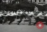 Immagine di City College studenti rompere snake dance New York United States USA, 1931, secondo 18 filmato di repertorio 65675023613