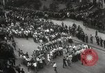 Immagine di City College studenti rompere snake dance New York United States USA, 1931, secondo 27 filmato di repertorio 65675023613
