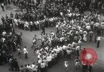 Immagine di City College studenti rompere snake dance New York United States USA, 1931, secondo 33 filmato di repertorio 65675023613