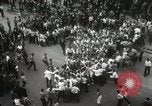 Immagine di City College studenti rompere snake dance New York United States USA, 1931, secondo 35 filmato di repertorio 65675023613