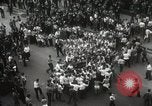 Immagine di City College studenti rompere snake dance New York United States USA, 1931, secondo 36 filmato di repertorio 65675023613