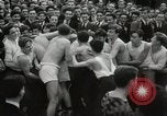 Immagine di City College studenti rompere snake dance New York United States USA, 1931, secondo 51 filmato di repertorio 65675023613