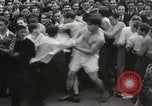 Immagine di City College studenti rompere snake dance New York United States USA, 1931, secondo 55 filmato di repertorio 65675023613