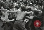 Immagine di City College studenti rompere snake dance New York United States USA, 1931, secondo 62 filmato di repertorio 65675023613