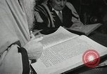 Standbild jüdischen Neues Jahr Feier New York United States USA, 1934, aus Sekunde 16 historischem Filmmaterial Videoclip 65675023616