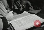 Standbild jüdischen Neues Jahr Feier New York United States USA, 1934, aus Sekunde 18 historischem Filmmaterial Videoclip 65675023616