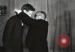Standbild Award zu oberst Lindbergh Washington DC USA, 1931, aus Sekunde 16 historischem Filmmaterial Videoclip 65675023618
