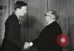 Standbild Award zu oberst Lindbergh Washington DC USA, 1931, aus Sekunde 18 historischem Filmmaterial Videoclip 65675023618