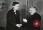 Standbild Award zu oberst Lindbergh Washington DC USA, 1931, aus Sekunde 24 historischem Filmmaterial Videoclip 65675023618