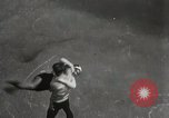 Standbild Eiskunstlauf auf Coney Island New York United States USA, 1931, aus Sekunde 26 historischem Filmmaterial Videoclip 65675023619