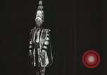 Standbild Architekten gekleidet wie Gebäude New York City USA, 1931, aus Sekunde 7 historischem Filmmaterial Videoclip 65675023621